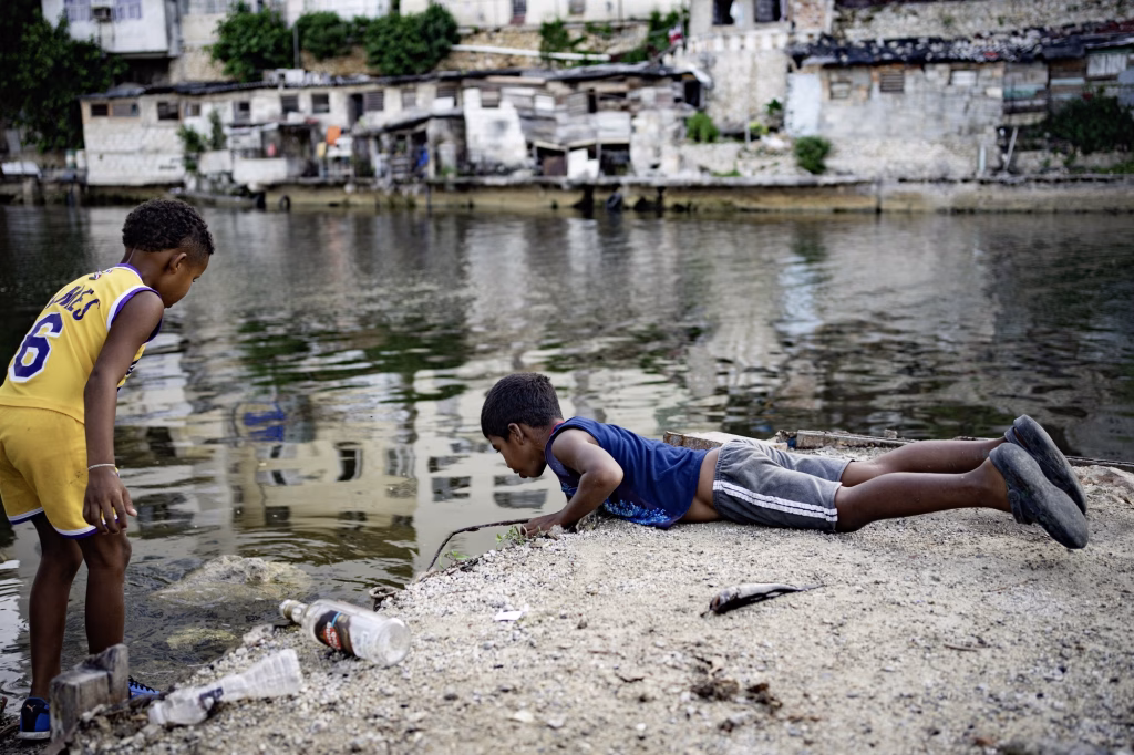 S/T – Hay un niño en la calle