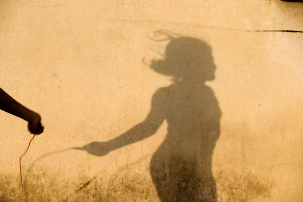 El juego está escondido en la sombra