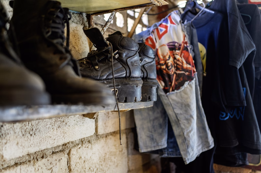 S/T – Metal Pesado