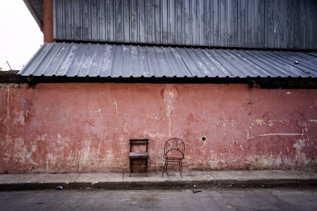 Están bajo la sobra